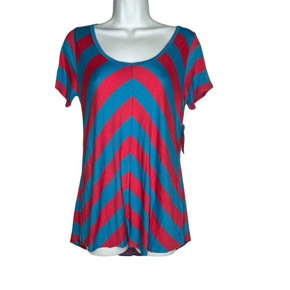 LuLaRoe Classic T Size XS Red/Pink -Blue NWT - Picture 1 of 4